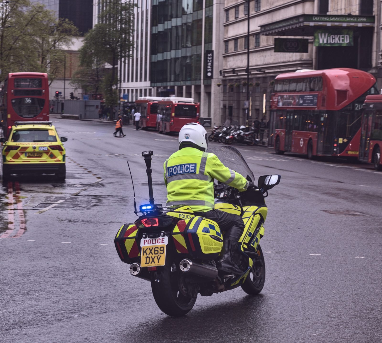 health insurance for police officers in the uk